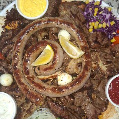 Блюдо для 3 персон ассорти в Shafran по цене 530000 сум