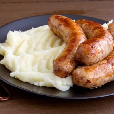 Сосисоны с картофелем и горошком в ЧебуречнаяСССР по цене 250 ₽