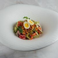 Тёплый салат с бараньим языком в Ofris