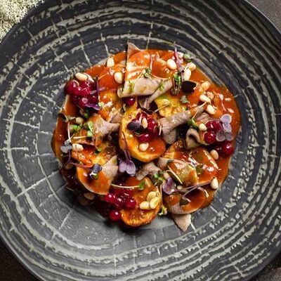 Говяжий язык с картофелем в Сова по цене 850 ₽