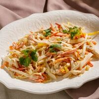 Грузинский салат Ацецили с цыпленком в Веранда by Баклажан