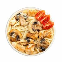 Паста с курицей и грибами в Toto's Pizza