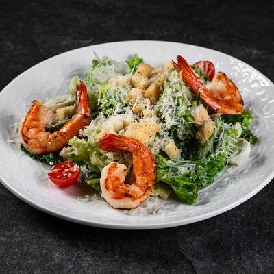 Цезарь с тигровыми креветками в Добрый Мерлин по цене 946 ₽