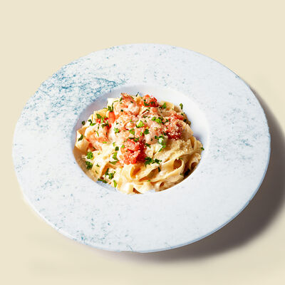 Фетучини с креветками в Римляне по цене 750 ₽
