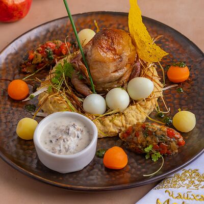 Перепёлка с боровиками в гнезде по-Шалински в Мархаба Халяль по цене 1980 ₽