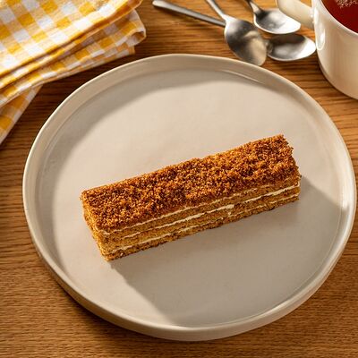 Медовик в Пока горячее по цене 370 ₽