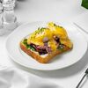 Бенедикт с ростбифом на бриоши в Eclair по цене 910
