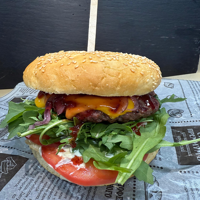 Бургер Брусничка в Bistro 113 по цене 900 ₽