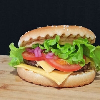 Тейсти бургер в HotDogger на Белорусской по цене 545 ₽