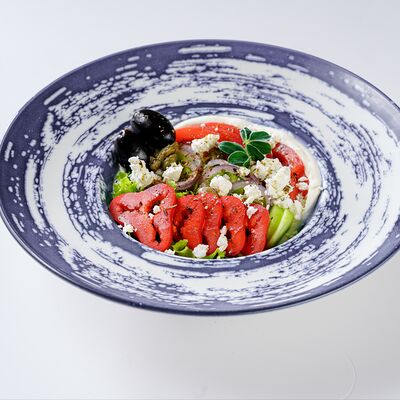 Греческий хориатики в Баклажан по цене 800 ₽