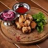 Шашлык из куриного филе с соусом BBQ в Кафе Mister & Missis Grille по цене 680