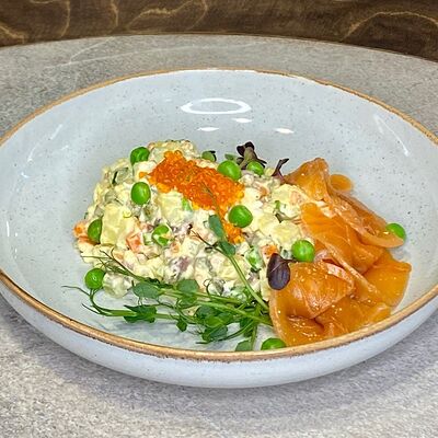 Оливье с лососем в Gosti по цене 699 ₽