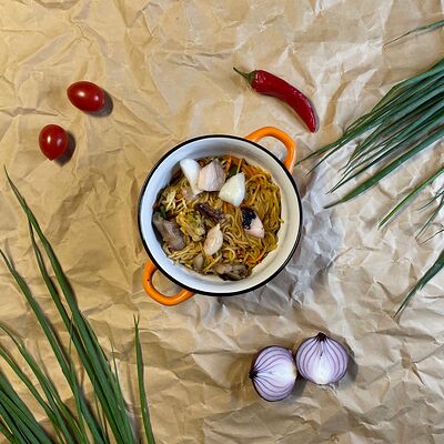 Лапша wok с морепродуктами в Yammishop по цене 320
