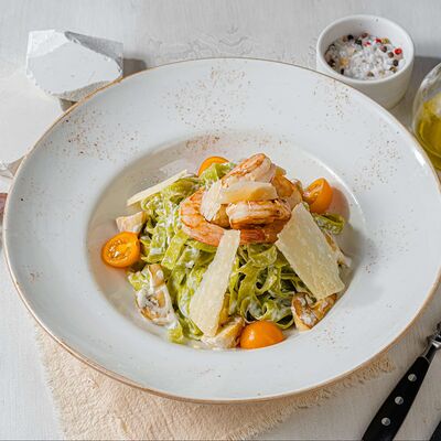 Феттуччине с креветками в Шеф-Рояль по цене 970 ₽