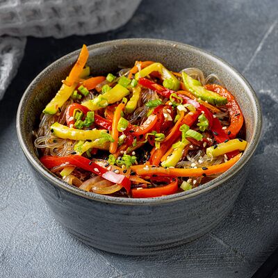 Вок Лапша хрустальная с овощами в Суши и Точка по цене 378 ₽