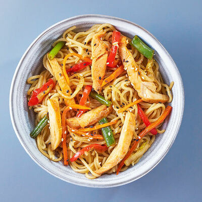 Вок с курицей терияки в Галерея Суши по цене 339 ₽