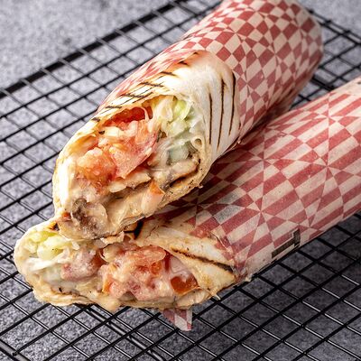 Куриная шаверма Классика в лаваше в Турбо Шаверма по цене 330 ₽