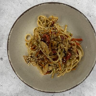 WOK с курицей в Поющий Лосось по цене 399 ₽