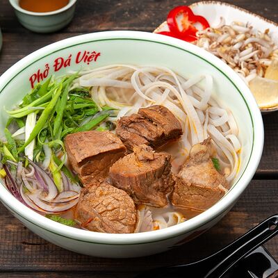 Фо шот ванг в Pho Da Viet по цене 650 ₽