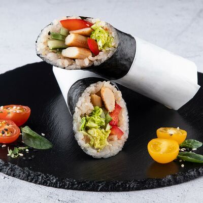 Суширитто с курицей в Суши Мастер по цене 299 ₽