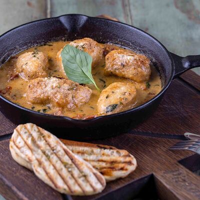 Куриное филе Al Forno в сливочном соусе в Пиццерия Pizzamento по цене 1050 ₽