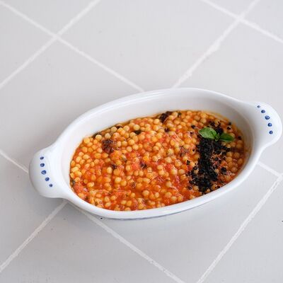 Птитим с папричным соусом и оливками Каламата в Кукумбер по цене 690