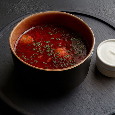 Борщ с копчёной индейкой и мочёными яблоками в Бибирево по цене 580 ₽