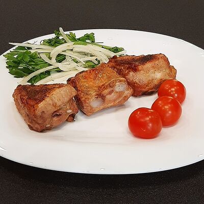 Шашлык из свиных ребер в Мангал Haus по цене 420 ₽