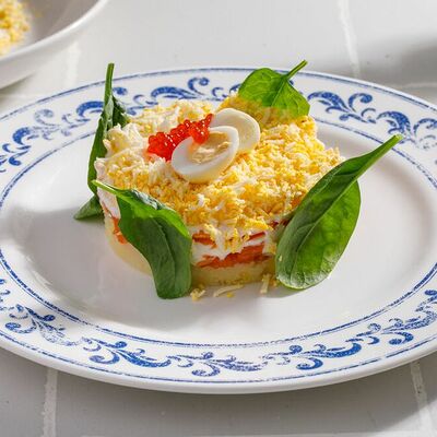 Салат Мимоза с форелью в Кукумбер по цене 590