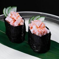 Гункан с креветкой в SushiDen