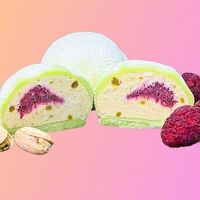 Малина с Фисташкой в Моти Mochi