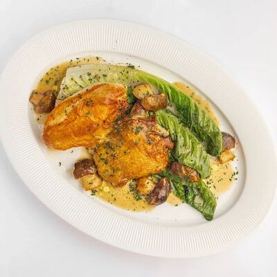 Цыплёнок на гриле, романо, белые грибы в АFINA по цене 1250 ₽