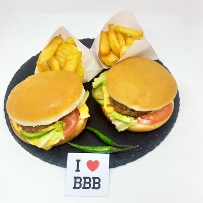 Сет Бургеров мини Love cheese и 2 фри в Black Bear MoBIL Burger & Shaw по цене 1090 ₽