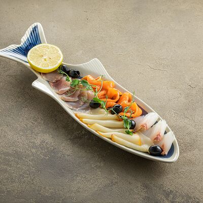 Рыбная тарелка в Русская рыбалка по цене 1740 ₽