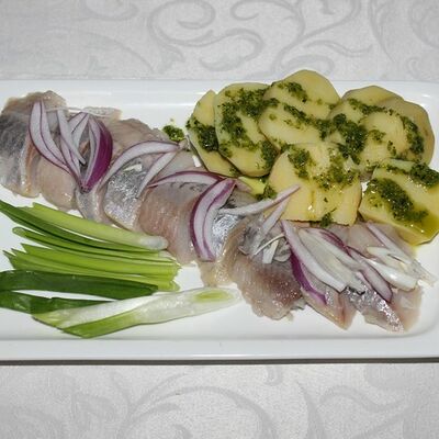 Селедочка домашнего посола в Каравелла по цене 270 ₽