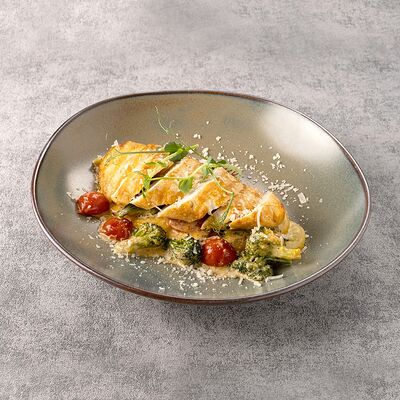 Куриная грудка на гриле в Сибирская Корона по цене 619 ₽