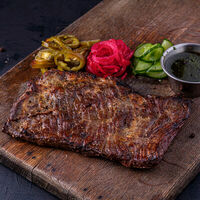Стейк Двойной мясник в Bukowski Grill