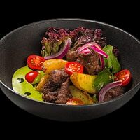 Салат тайский с говядиной и картофелем в Нияма