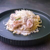 Паста с курицей и грибамив Мемфис кафе