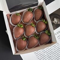 Набор из клубники в молочном шоколаде в Berry sweets