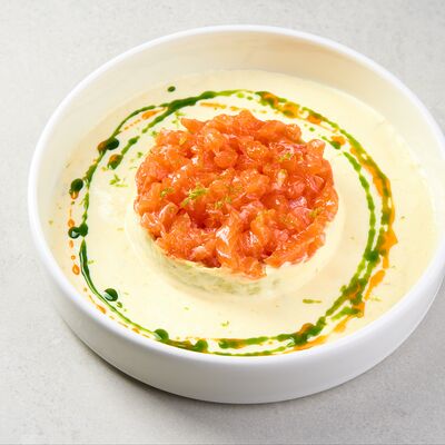 Тартар из лосося в Токио по цене 40 р.