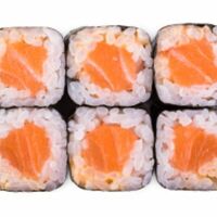 Спайс ролл с лососем в Мега Cуши