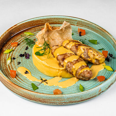 Домашние котлеты в Фёст по цене 430 ₽