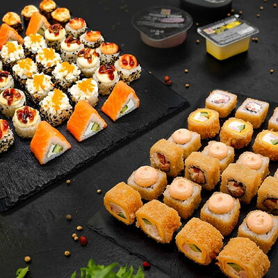Комбо по-мужски в Жиши суши по цене 3579 ₽