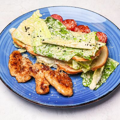Цезарь с курицей в Antonio по цене 550 ₽