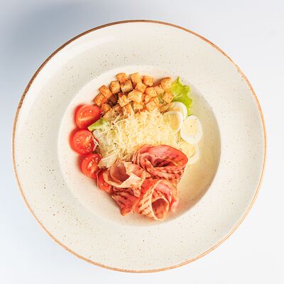 Цезарь с беконом в Семейный ресторан Tiki&Taki по цене 650 ₽