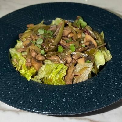 Со свининой и шампиньонами в Kaif Lounge по цене 700 ₽