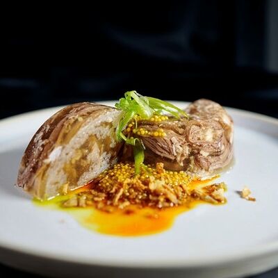 Холодец домашний из курицы и говядины и горчицей в Спички по цене 590 ₽