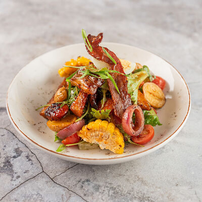 Салат BBQ в Биродром и Панчетта по цене 780 ₽