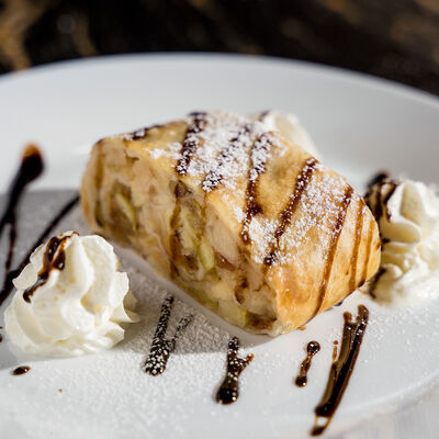 Штрудель в Oзеро гриль по цене 280 ₽